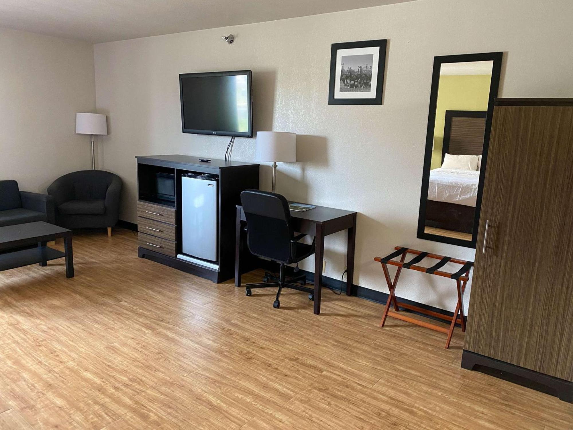 Motel 6 Ланкастер Экстерьер фото